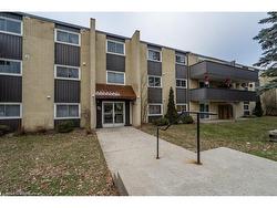 308-75 Hazelglen Drive  Kitchener, ON N2M 2E2