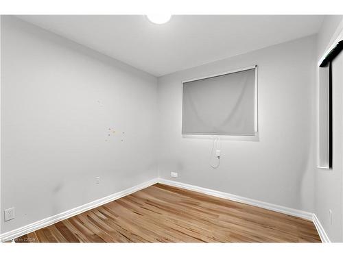 Main-517 Mohawk Road W, Hamilton, ON - Indoor Photo Showing Other Room