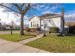 162 East 18th Street  Hamilton, ON L9A 4P1