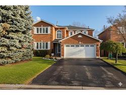 460 Hedgerow Lane  Oakville, ON L6H 4V8