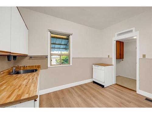 30 Baker Street, Hamilton, ON - Indoor