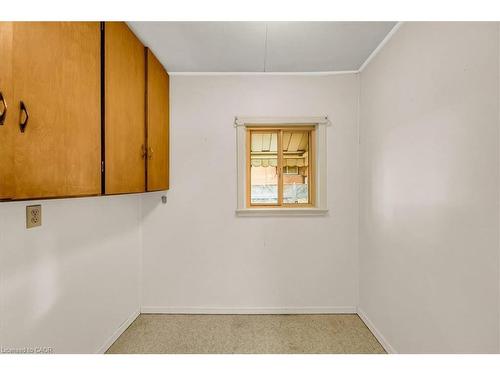 30 Baker Street, Hamilton, ON - Indoor Photo Showing Other Room