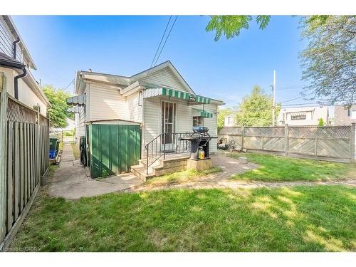 30 Baker Street, Hamilton, ON - Outdoor