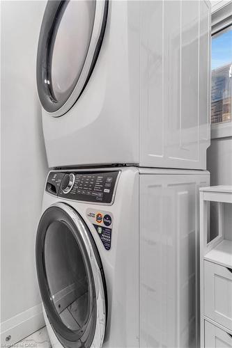 382 Pastern Trail, Waterloo, ON - Indoor Photo Showing Laundry Room