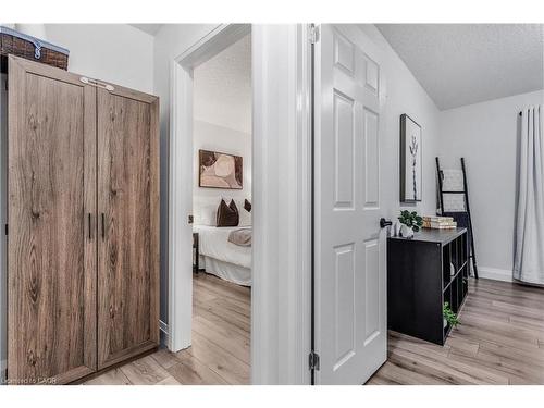 382 Pastern Trail, Waterloo, ON - Indoor Photo Showing Other Room