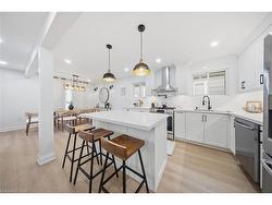 11 Garside Avenue S Hamilton, ON L8G 4A8