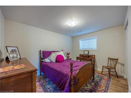 114 Mcguiness Drive, Brantford, ON - Indoor Photo Showing Bedroom