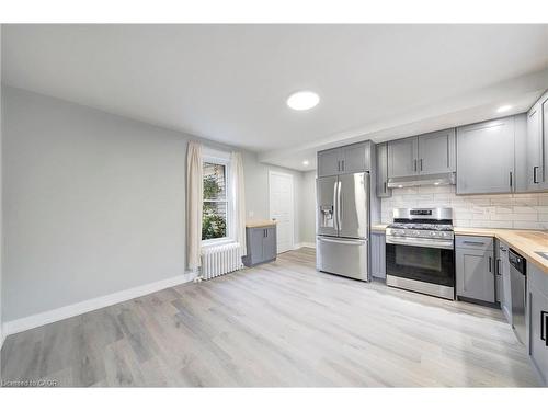 115 West Main Street, Welland, ON - Indoor Photo Showing Kitchen