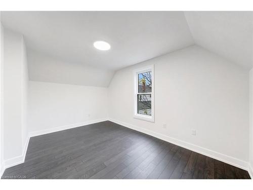 115 West Main Street, Welland, ON - Indoor Photo Showing Other Room