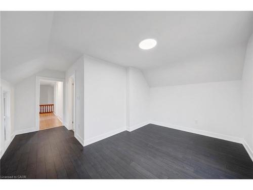 115 West Main Street, Welland, ON - Indoor Photo Showing Other Room