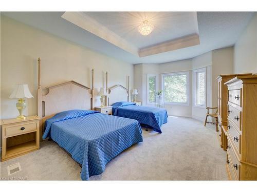 430 Caryndale Drive, Kitchener, ON - Indoor Photo Showing Bedroom