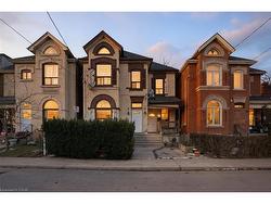 Upper-26 Murray Street W Hamilton, ON L8L 1B2