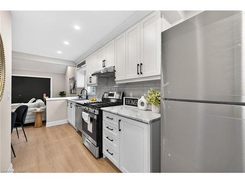 156 Walter Avenue N, Hamilton, ON - Indoor Photo Showing Kitchen With Upgraded Kitchen
