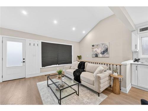 156 Walter Avenue N, Hamilton, ON - Indoor