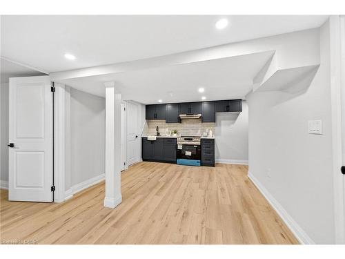 156 Walter Avenue N, Hamilton, ON - Indoor Photo Showing Other Room