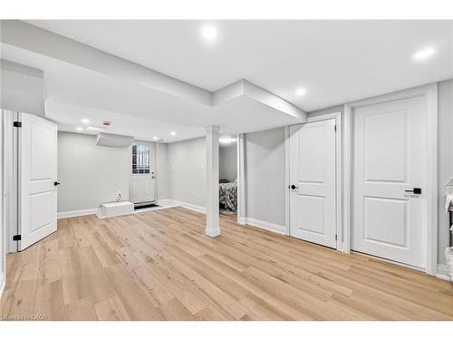 156 Walter Avenue N, Hamilton, ON - Indoor Photo Showing Kitchen With Upgraded Kitchen
