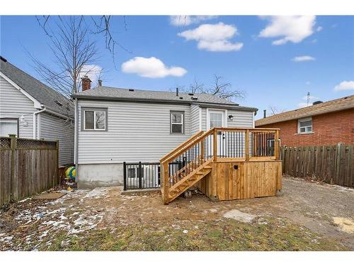156 Walter Avenue N, Hamilton, ON - Indoor Photo Showing Kitchen With Upgraded Kitchen