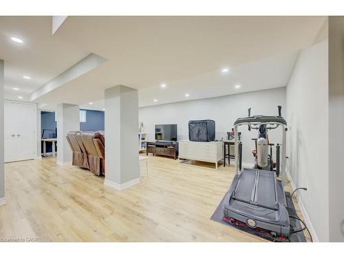1 Bryant Court, Hamilton, ON - Indoor Photo Showing Gym Room