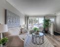 156 Donald Street, Kitchener, ON  - Indoor Photo Showing Living Room 