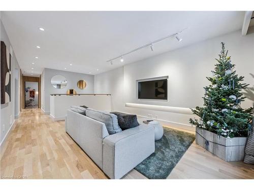 1352 Vancouver Crescent, Burlington, ON - Indoor