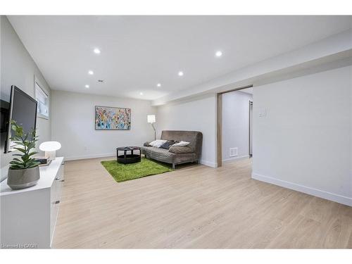 1352 Vancouver Crescent, Burlington, ON - Indoor