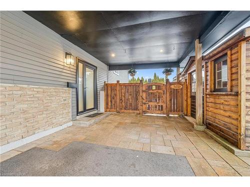 1352 Vancouver Crescent, Burlington, ON -  With Exterior