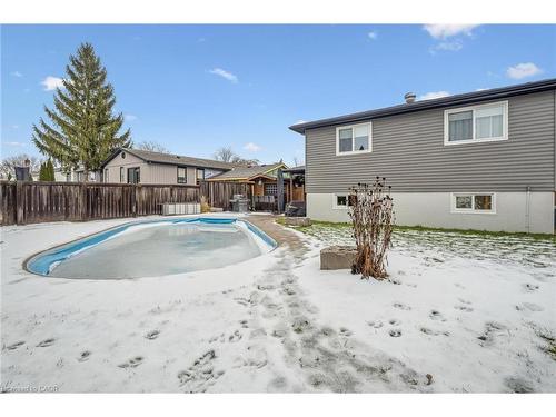 1352 Vancouver Crescent, Burlington, ON - Outdoor With In Ground Pool With Exterior