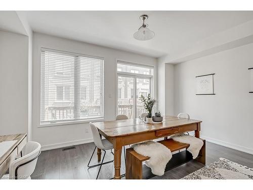 218 Huguenot Road, Oakville, ON - Indoor