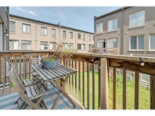 218 Huguenot Road, Oakville, ON - Outdoor With Exterior