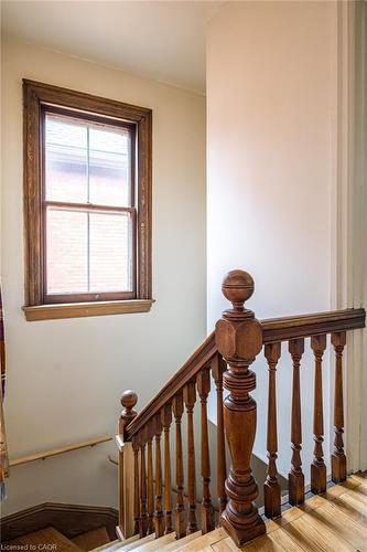 219 Charlton Avenue W, Hamilton, ON - Indoor Photo Showing Other Room