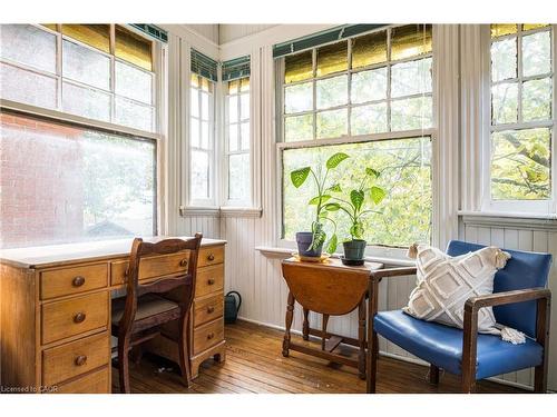 219 Charlton Avenue W, Hamilton, ON - Indoor