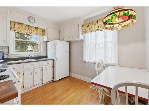 291 Merle Avenue, Burlington, ON - Indoor Photo Showing Kitchen