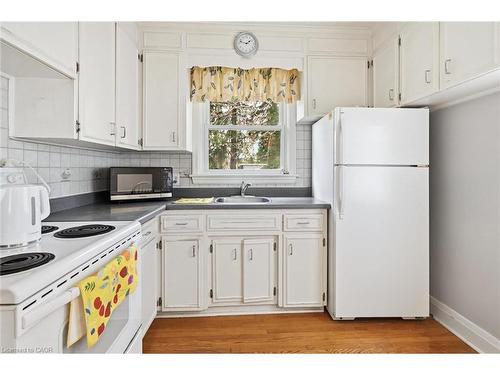 291 Merle Avenue, Burlington, ON - Indoor Photo Showing Kitchen