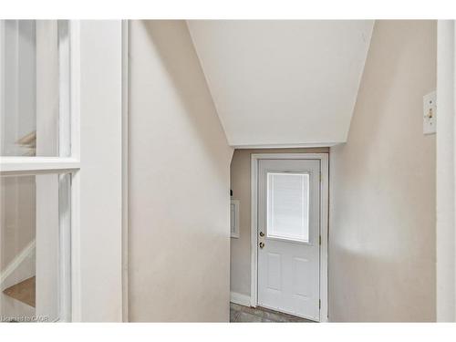 291 Merle Avenue, Burlington, ON - Indoor Photo Showing Other Room