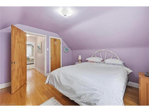 291 Merle Avenue, Burlington, ON - Indoor Photo Showing Bedroom