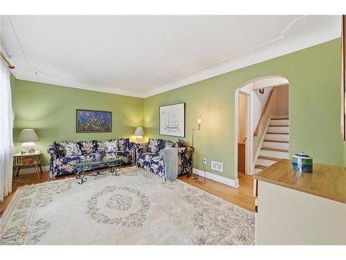 291 Merle Avenue, Burlington, ON - Indoor Photo Showing Bedroom