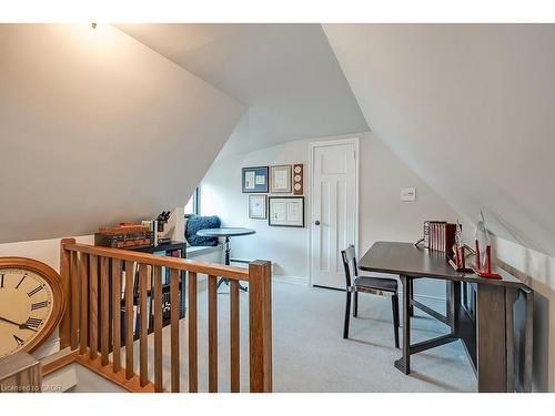 1060 Mohawk Road, Burlington, ON - Indoor Photo Showing Other Room