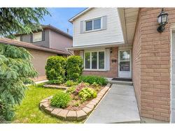 14 Oceanic Drive  Hamilton, ON L8E 4H5