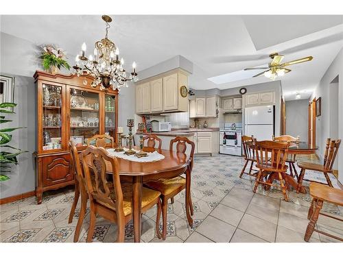 255 Highway 8, Hamilton, ON - Indoor Photo Showing Dining Room