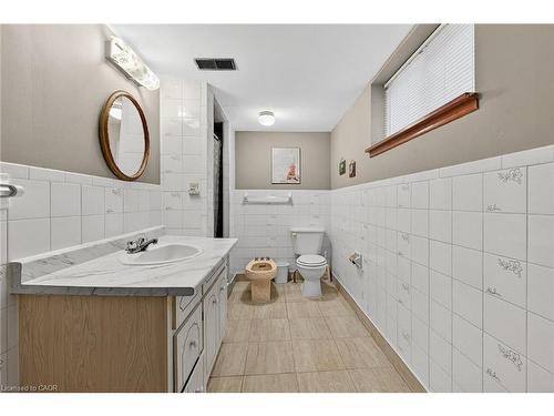 255 Highway 8, Hamilton, ON - Indoor Photo Showing Bathroom