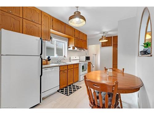 88 Lorne Crescent, Kitchener, ON - Indoor Photo Showing Kitchen