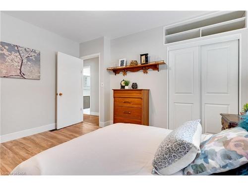 88 Lorne Crescent, Kitchener, ON - Indoor Photo Showing Bedroom