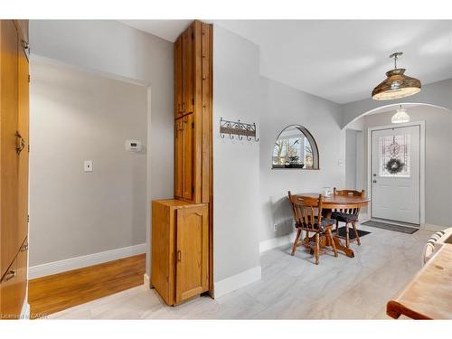 88 Lorne Crescent, Kitchener, ON - Indoor