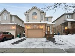 6 Heatherwood Place  Kitchener, ON N2N 3N7