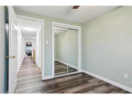 6 Heatherwood Place, Kitchener, ON - Indoor Photo Showing Other Room