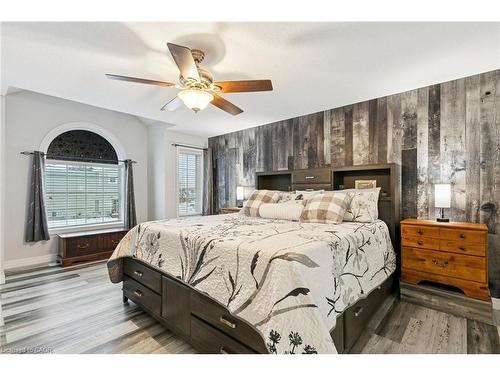 6 Heatherwood Place, Kitchener, ON - Indoor Photo Showing Bedroom