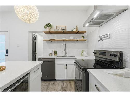 48 Frederick Avenue, Hamilton, ON - Indoor Photo Showing Kitchen With Stainless Steel Kitchen With Upgraded Kitchen