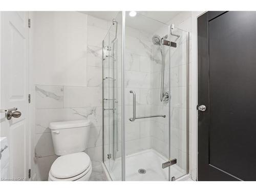 48 Frederick Avenue, Hamilton, ON - Indoor Photo Showing Bathroom
