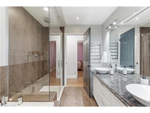 71 Allanbrook Street, Stoney Creek, ON - Indoor Photo Showing Bathroom