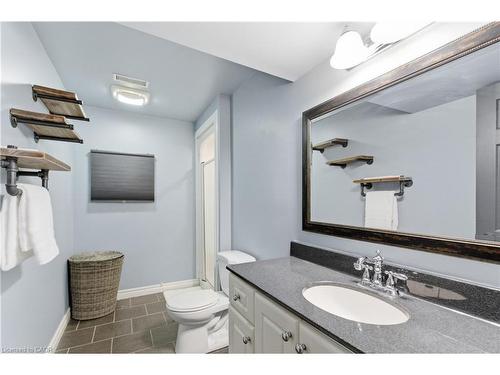 71 Allanbrook Street, Stoney Creek, ON - Indoor Photo Showing Bathroom